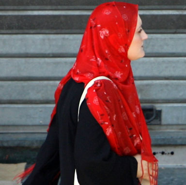 Makin Banyak, Kaum Perempuan Aljazair yang Pilih Kenakan Jilbab