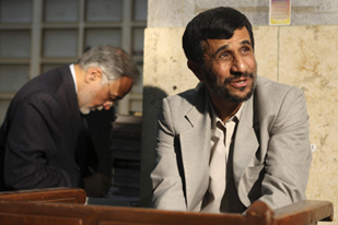 Kubu Konservatif Kembali Kuasai Parlemen Iran, Posisi Presiden Ahmadinejad Masih Kuat?