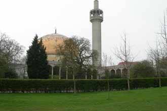 Warga Kota Oxford Tolak Masjid Kumandangkan Adzan