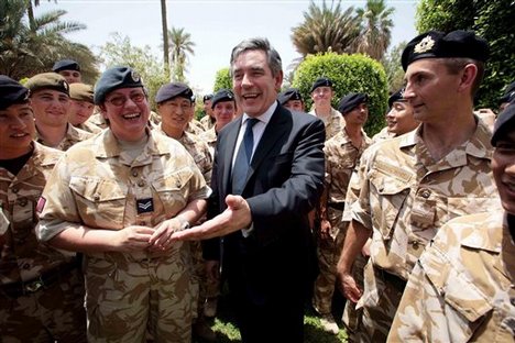 Inggris Harus Berani Hadapi Bush untuk Keluar dari Irak