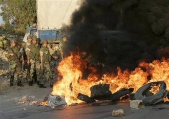 Aksi Massa Pendukung Hizbullah Lumpuhkan Ibukota Lebanon
