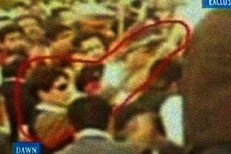 Otoritas Pakistan Sebarkan Foto-Foto yang Diduga Pelaku Pembunuhan Bhutto