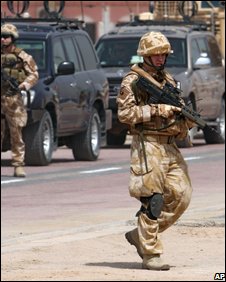 Inggris Diam-Diam Buat Kesepakatan Rahasia dengan Pasukan Syiah di Irak?