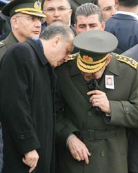 "Bulan Madu" Partai Islam AKP Turki dan Junta Militer Sekuler