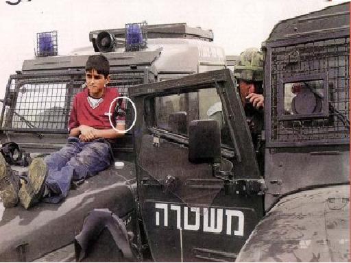 Tentara Israel Gunakan Warga Gaza Sebagai Tameng