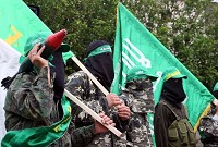 Pejuang HAMAS Hadang Tentara Zionis di Qalqila