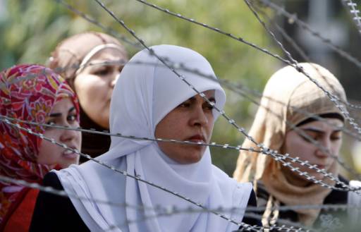 Israel Tahan Warga Palestina yang Ingin Sholat di Masjid Al-Aqsha