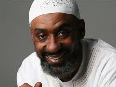 Perjalanan Panjang Musisi Inggris Menuju Cahaya Islam