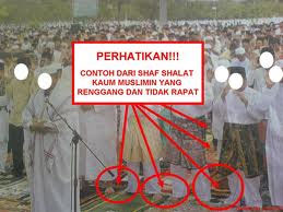 Antara Hikmah Shalat Berjamaah dan Sajadah