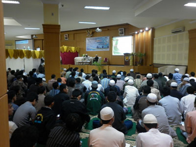 Seminar Ma'had 'Aly Al-Wahdah: Menuju Makassar Berbahasa Arab