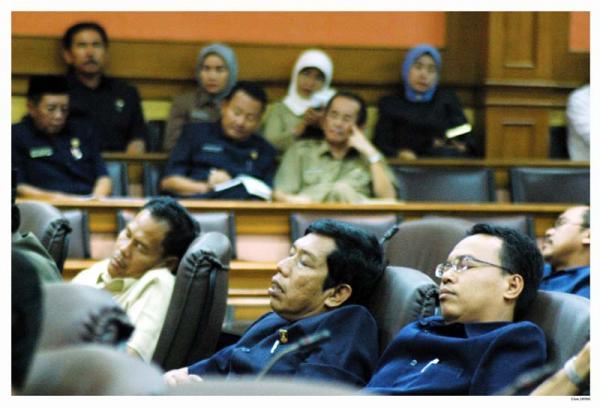 Waduh, Anggota DPR Boleh Izin Tidur Saat Sidang?