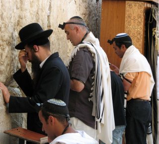 Memotong Masa Depan Rezim Israel?