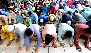 Muslim Malaysia shalat Ied