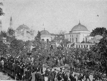 Sumber Kehancuran Kekhalifahan Utsmani: Sebuah Analisis Keekonomian