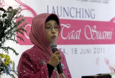 Klub Istri Taat Suami Resmi Membuka Cabang di Indonesia