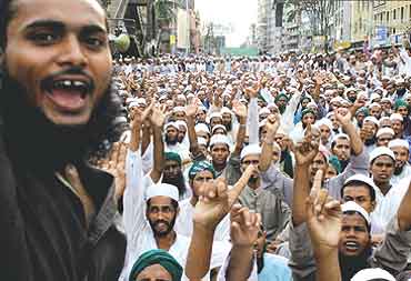 AS Khawatirkan Eksistensi Kelompok Islamis di Bangladesh