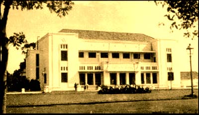 Rahasia Simbol dalam Bangunan Publik (3)