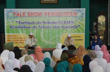 KEM Perumahan Wisata Cibubur Membahas Pendidikan