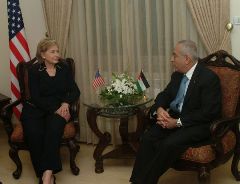 Mahmoud Abbas Terima Suntikan Dana Segar dari AS
