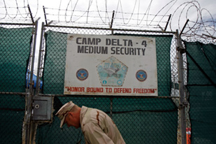 Guantanamo Ditutup, Obama Abaikan Hak Para Tahanan?