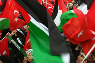 Iran: Bantu Gaza, Bentuk Pasukan Islam dan Hentikan Ekspor Minyak ke AS