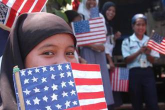 "Saya Ingin Jadi Senator AS Pertama yang Berjilbab"