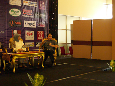 Pak Ahmad Gozali memberikan tips seputar mengelola keuangan dan mengatur modal bagi usaha