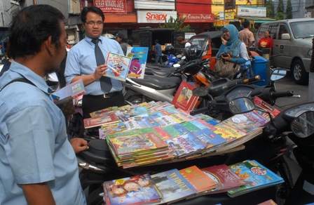 Penjual Buku