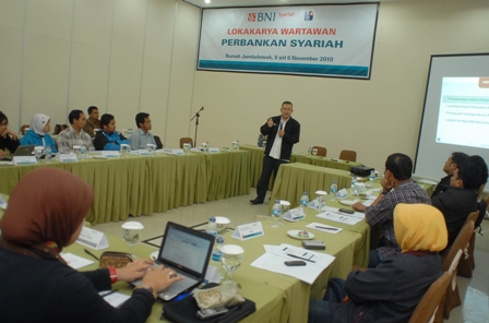 Lokakarya Syariah Untuk Wartawan