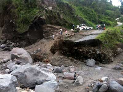 Warga Sumber Lereng Merapi Utara Kesulitan Air Ditengah Ancaman Pemurtadan