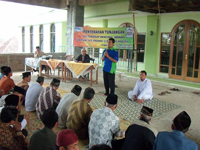 YDSF dan Relawan Masjid Santuni Dai Merapi