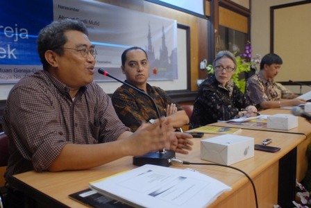 Kontroversi Pendirian Gereja