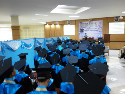 Melahirkan Generasi Rabbani, Berakhlak Qur’ani