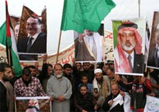 Visa Tak Kunjung Keluar, Calon Jamaah Haji di Jalur Gaza Unjuk Rasa