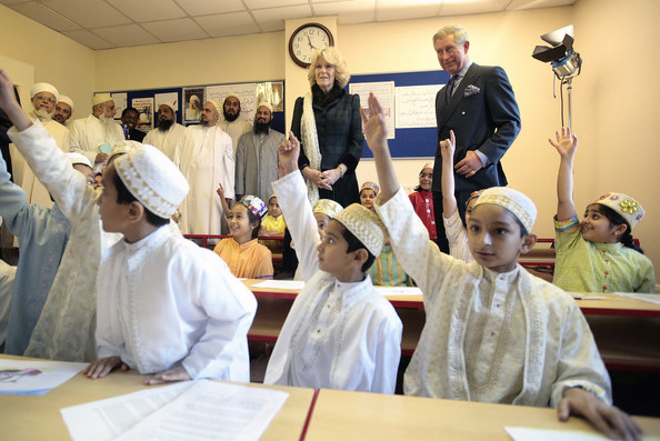 Muslim Wales, Berkembang, Sembunyi Di Balik Identitas