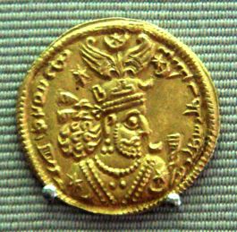 Emas dan Perak, Simbol Perlawanan terhadap Dollar Cs (Bag.2)