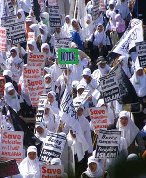 Lebih dari 30 Ribu Massa HTI Gelar Aksi Umat Ganyang Israel