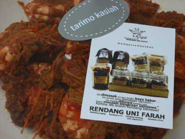 Rendang Uni Farah, Rendang Khas Kampung dalam Kemasan Modern