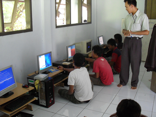 LAZ Dewan Dakwah, Kelola Dana Umat untuk Umat