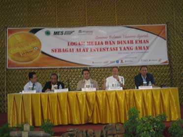 Mengembangkan Dinar Emas Sebagai Alternatif Investasi