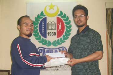 Mahasiswa Malaysia-Mesir Bantu Korban Gempa Sumbar