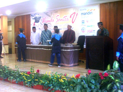 Wisuda Santri V LP3Q DPC Wahdah Islamiyah Makassar