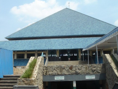 Bazar Sahur di Masjid Raya Pondok Indah