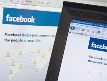 Obama Peringatkan Remaja AS Akan Bahaya Facebook