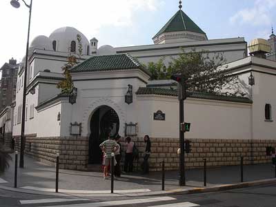 Masyarakat Eropa Menentang Berdirinya Masjid Baru