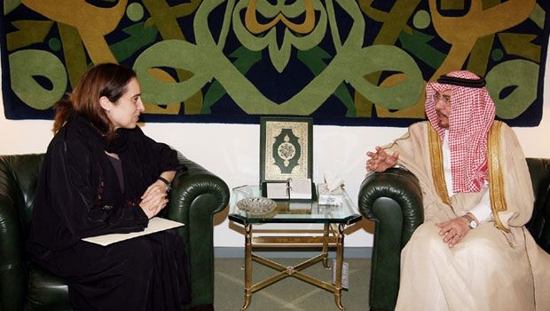 Yekaterina bersama Menlu Saudi