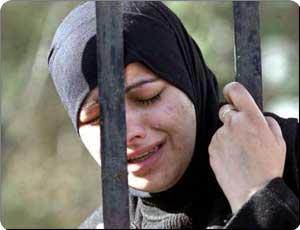 Muslimah Palestina Dipaksa Lepas Kerudung Saat Interogasi di Penjara Israel