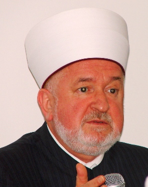 Kepolisian Serbia Larang Pertemuan Umat Islam 