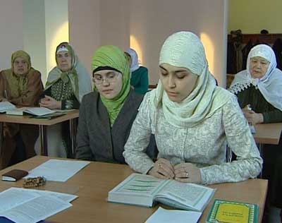 Selamat dari Kecelakaan Maut, Muslimah Rusia Bangun Masjid dan Pesantren
