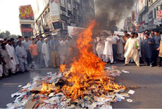 Di Pakistan, Pedagang CD pun Takut Pada Taliban